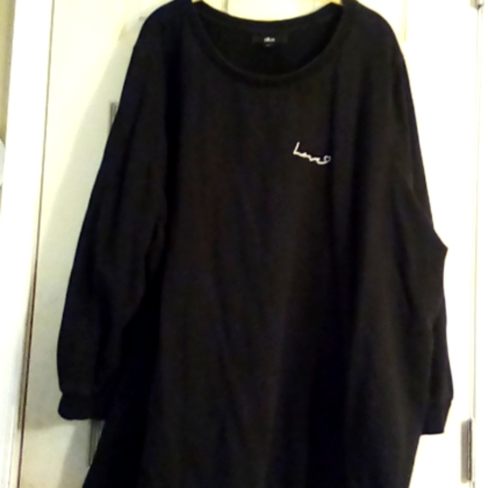 Black 🖤 Love Sweatshirt